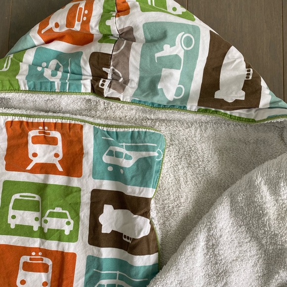Dwell Studio Large hooded towel - Picture 2 of 6